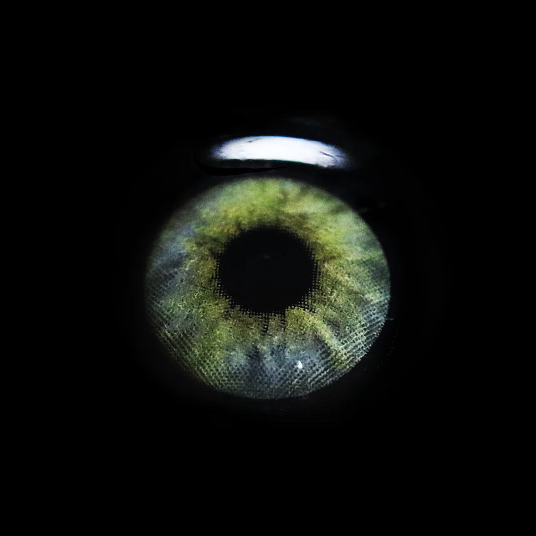 Lente de contacto colorida Stockholm da V. Color Lenses — Cinzento-azulado de inspiração nórdica, claro e frio. (vista adicional 2)